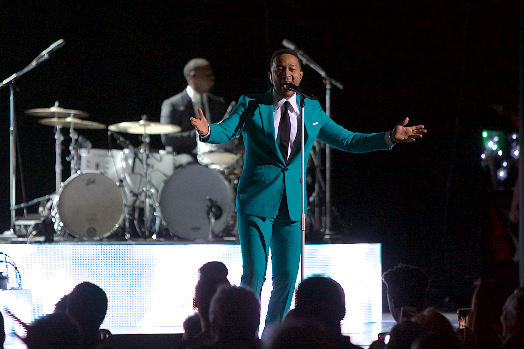 John Legend
A Legendary Christmas Tour
The Met
Philadelphia, Pa
December 4, 2018

DerekBrad.com